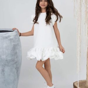 Sukienka z drapowanym dołem i rękawkami